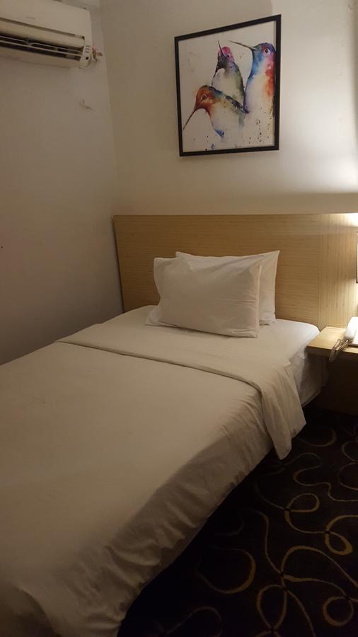 Grand Tembaga Hotel Тимика Экстерьер фото