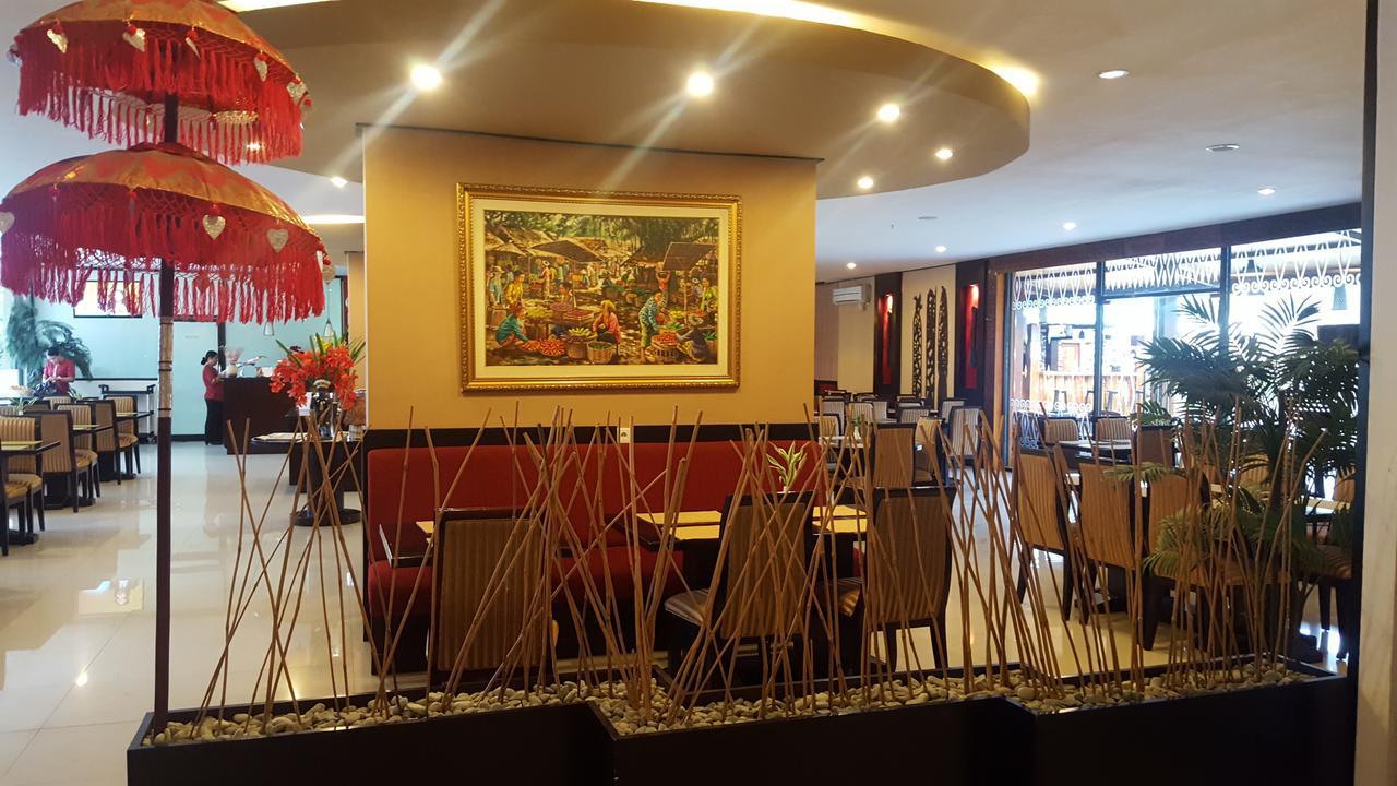 Grand Tembaga Hotel Тимика Экстерьер фото
