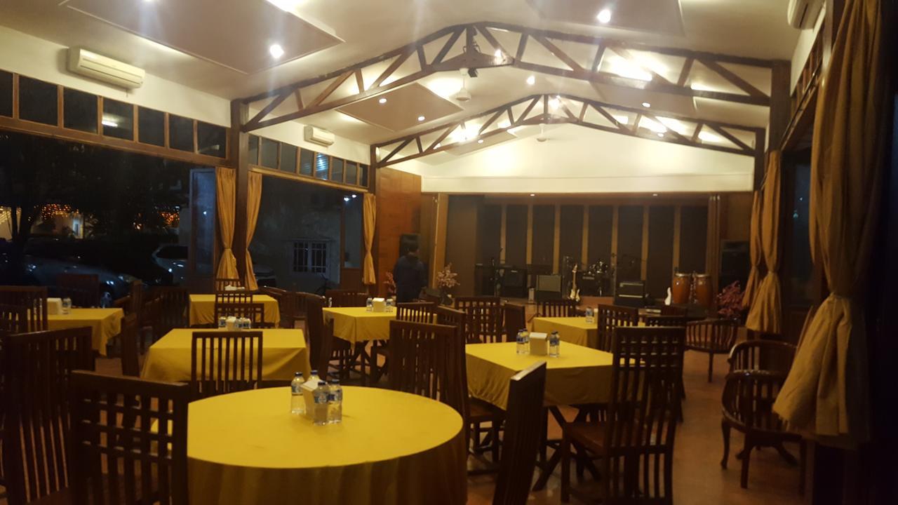 Grand Tembaga Hotel Тимика Экстерьер фото