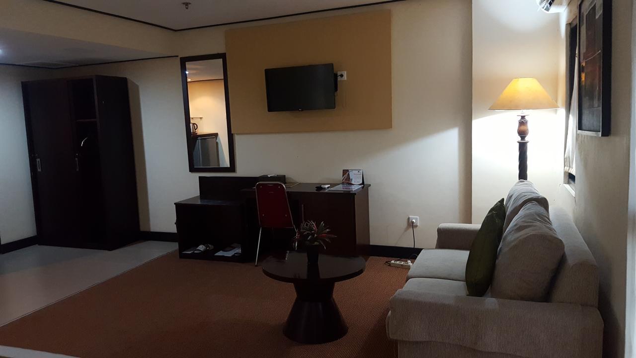 Grand Tembaga Hotel Тимика Экстерьер фото